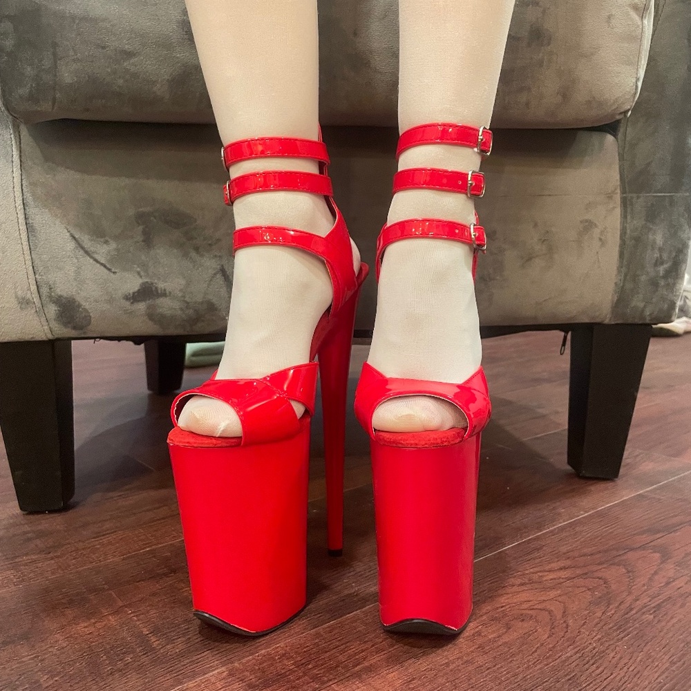 NIB Red Super Platform High Heel Strappy Sandals